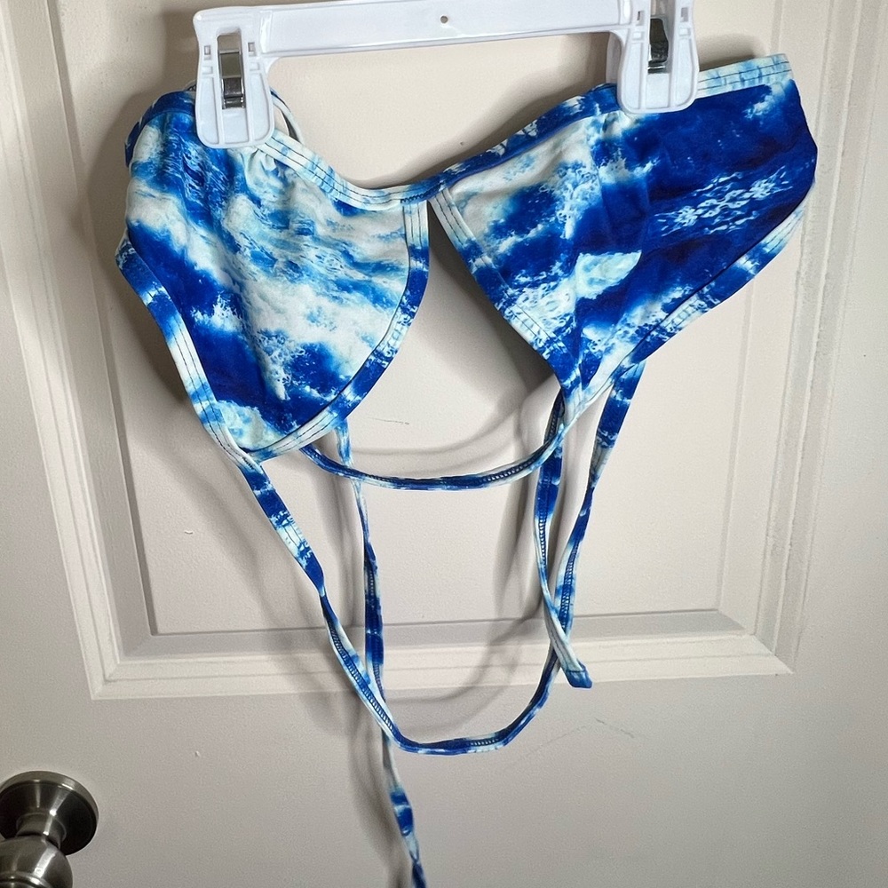 Jolyn triangle lap bikini top wave medium